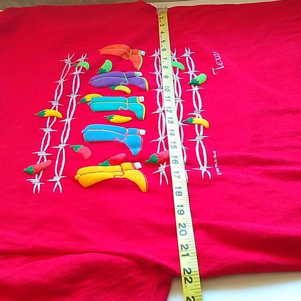 Texas Women's size XL embroidered red Boots themed t-shirt. - Picture 7 of 9